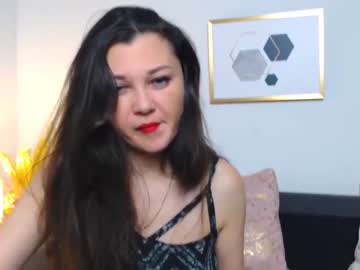 girl Nude Cam Girls Playing Games with ilayna_day