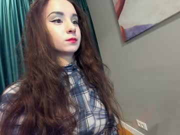 girl
        ehotlovea cam image #6743525