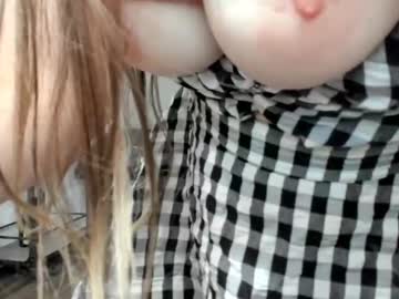 girl
        pavlovswhore cam image #6702441