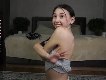 girl
        zarascarlett cam image #6017191