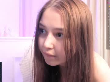 girl
        ritaschneider cam image #1780465