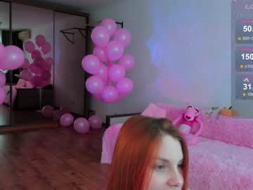 girl
        katy_ethereal cam image #4214958