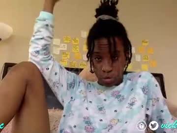 girl
        viiickyyy cam image #4253986