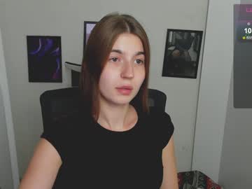 girl
        stacy_cy cam image #4907031