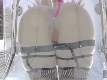 girl
        xenomy cam image #6523546