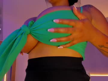 girl
        anahi_ryan cam image #5915560