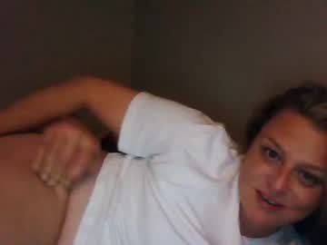 couple
        noahandamanda cam image #268552