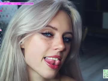 girl
        audreycarvin cam image #4537416
