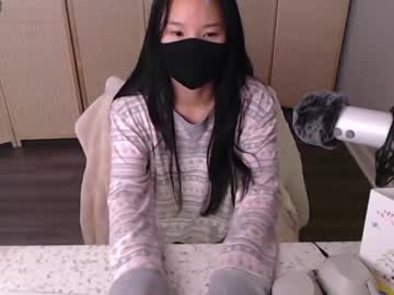 girl
        alice_lee18 cam image #3152361