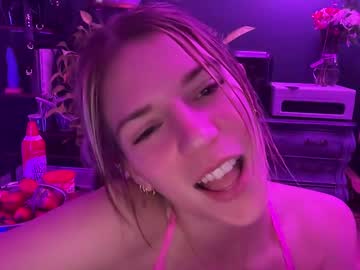 girl
        oliviahansleyy cam image #6141294