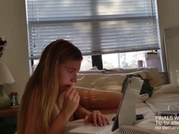 girl
        jadewilkinson cam image #6664311