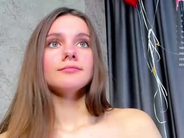 girl
        lorettadunnell cam image #6454919