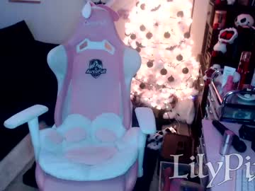 girl
        lilypixel cam image #378797