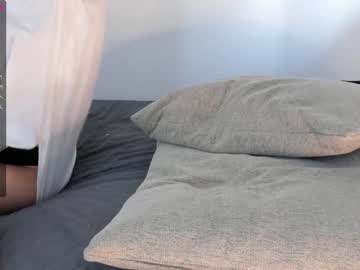 girl
        hayleewelch cam image #3031499