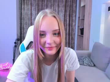girl
        lolliis cam image #2186896