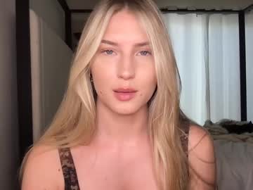 girl
        thezabrina cam image #1922928