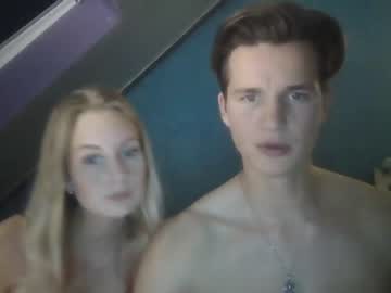 couple
        melanie_rosex cam image #118233
