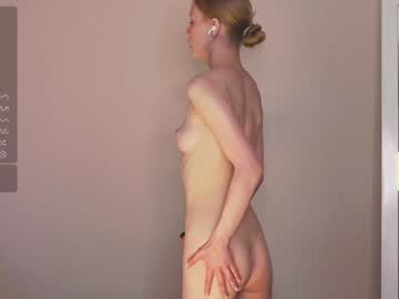 girl
        cute_shine cam image #4239167