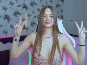 girl
        mollyshine_ cam image #3815939