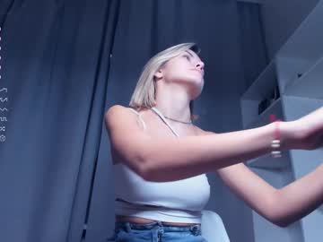 girl
        niki_nice cam image #2859559