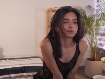 girl
        urcutelinda cam image #4399885