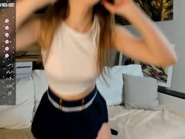 girl
        demifletcher cam image #3141885