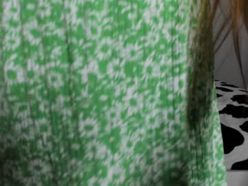 girl
        hayley_hayes cam image #3960297