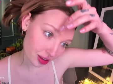 girl
        dinablush cam image #772381