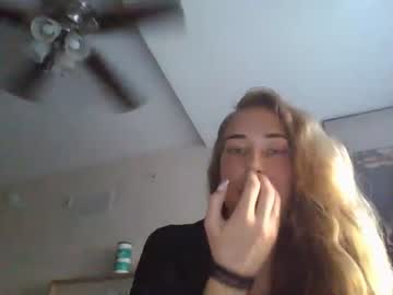 girl
        aellarose cam image #1951263