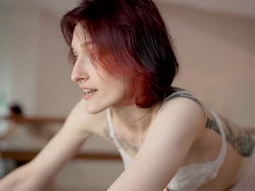 girl
        dun__can cam image #3787420