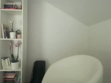 girl
        lenadalia cam image #5437514