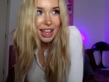 girl
        tillytasty cam image #1077008