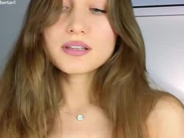 girl
        ambertan1 cam image #6283076