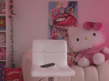 girl
        bunnydollstella cam image #6449398