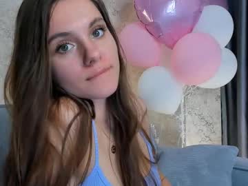 girl
        lorettadunnell cam image #6267265