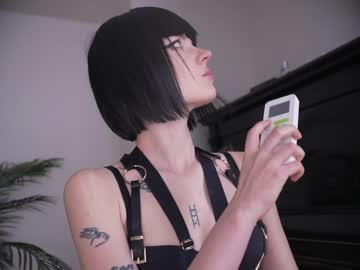 girl
        auddicted cam image #1996188
