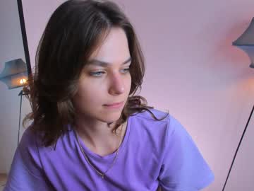 girl
        aviannajjustice cam image #1678835