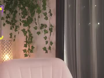 girl
        mysticxkitty cam image #6684202