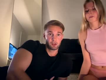 couple
        lunaplusalex cam image #3278848