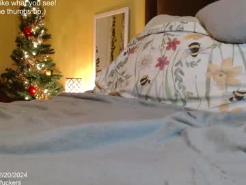 girl
        skybella_ cam image #5734399