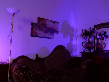 girl
        jessiccaburns cam image #2268326