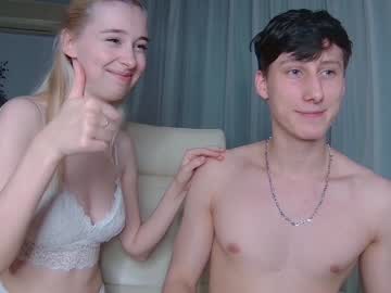 couple
        williamandmia cam image #1965698