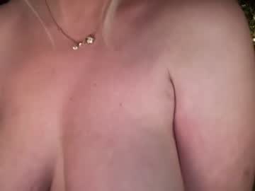girl
        kiradivine cam image #3162433