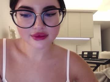 girl
        playnofuckinggames cam image #1384209