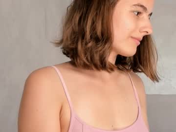 girl
        dawndutt cam image #5425129