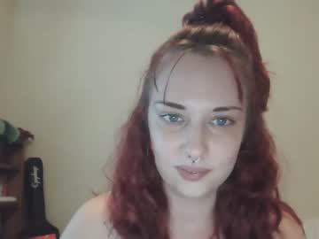 girl
        lildirtyredd cam image #3895649