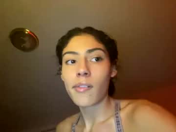 girl
        lexysexy_ cam image #1308267
