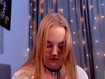 girl
        lissa_meooow cam image #3382321