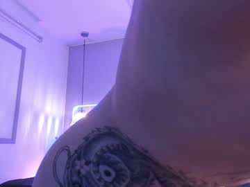 girl
        naomii_soto cam image #5371272