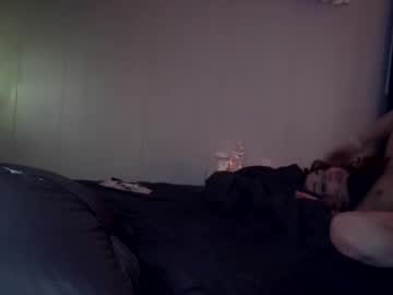 couple
        juicesrus cam image #6521759